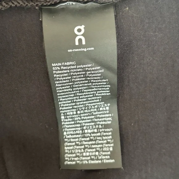 On Cloud Running Hoodie in Black - Picture 12 of 14